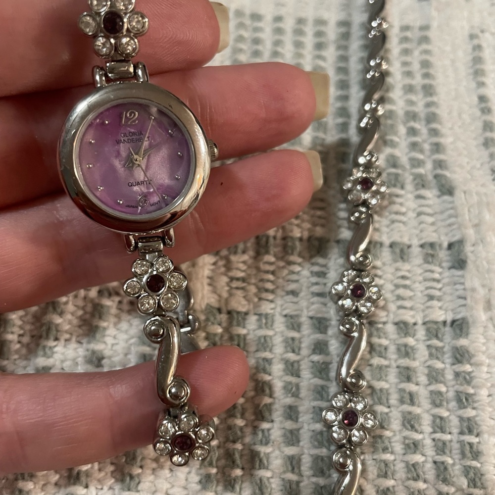 Gloria Vanderbilt Watch and Bracelet Set